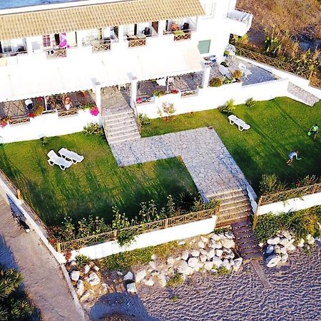 Nereides Apartments Agios Gordios  Exteriör bild