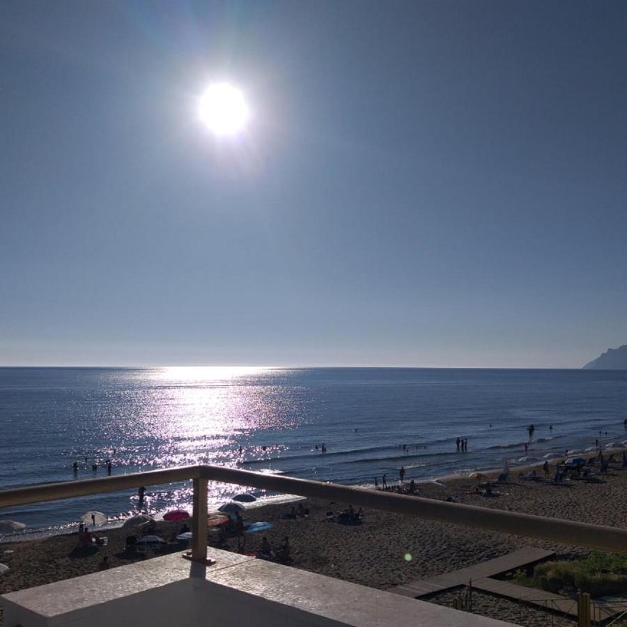 Nereides Apartments Agios Gordios  Exteriör bild