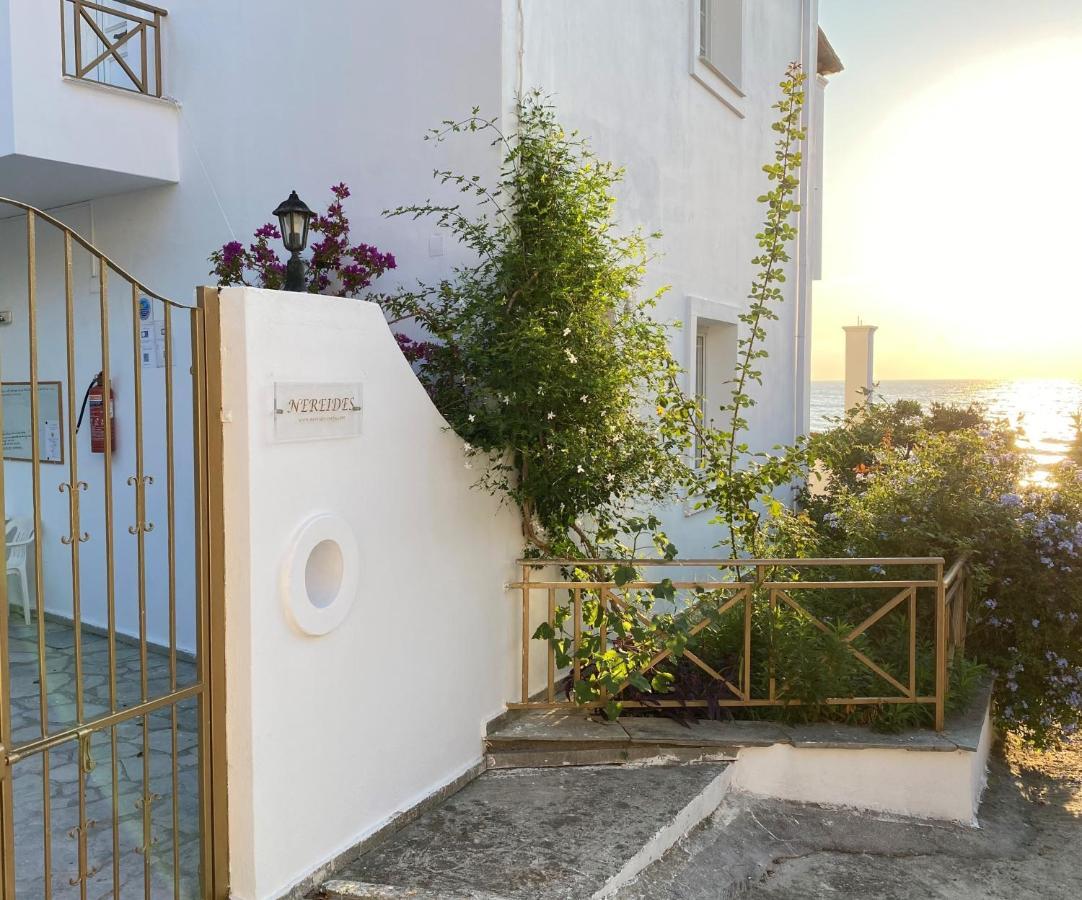 Nereides Apartments Agios Gordios  Exteriör bild
