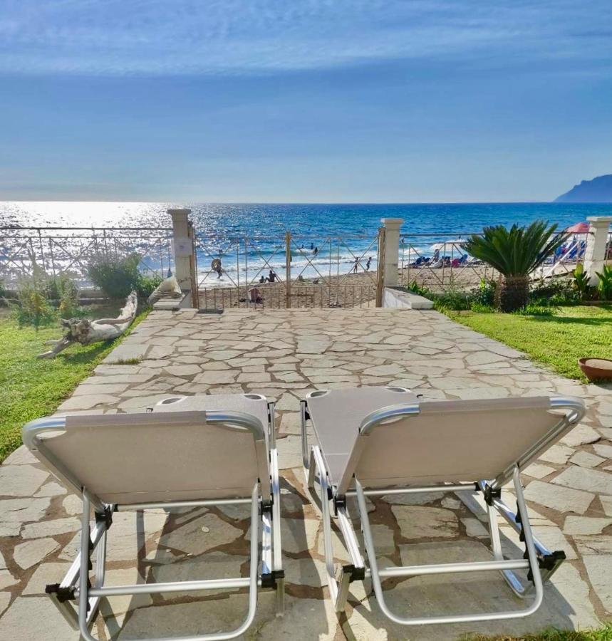Nereides Apartments Agios Gordios  Exteriör bild