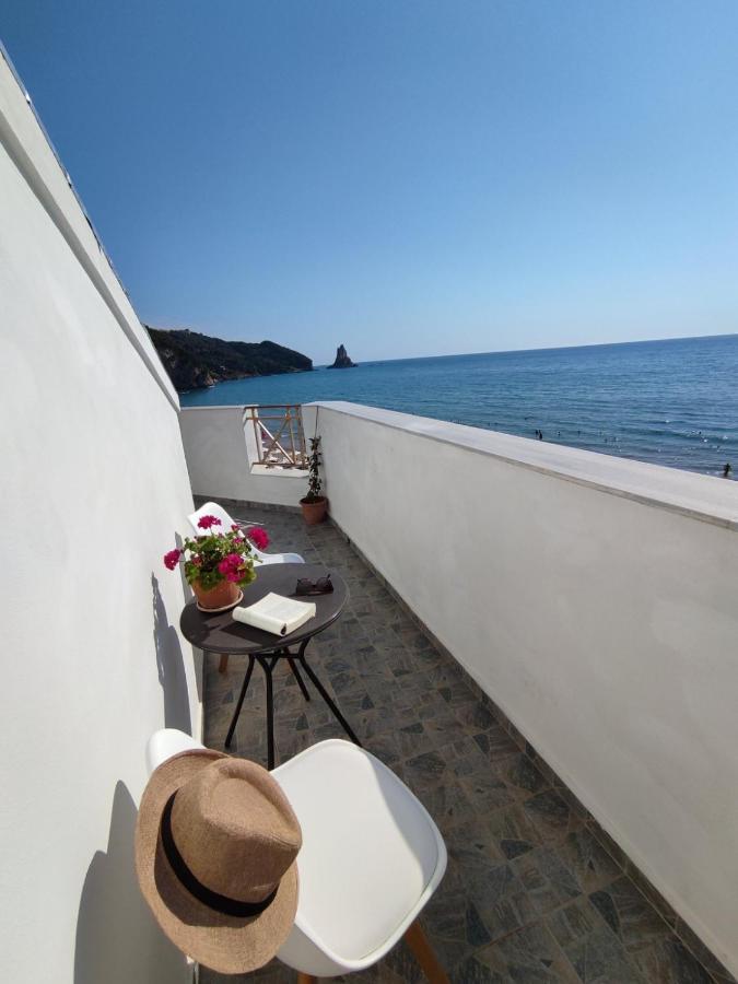 Nereides Apartments Agios Gordios  Exteriör bild