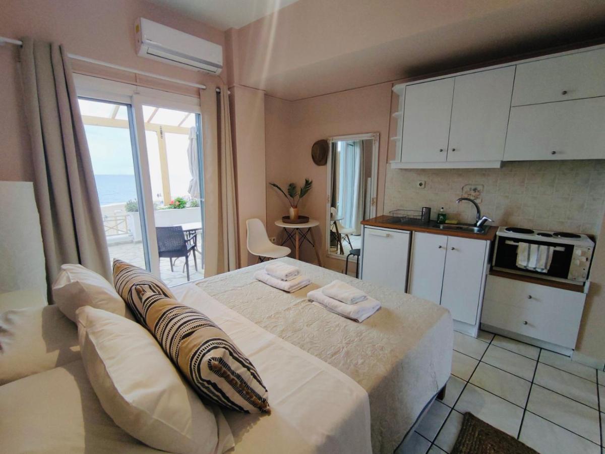 Nereides Apartments Agios Gordios  Exteriör bild