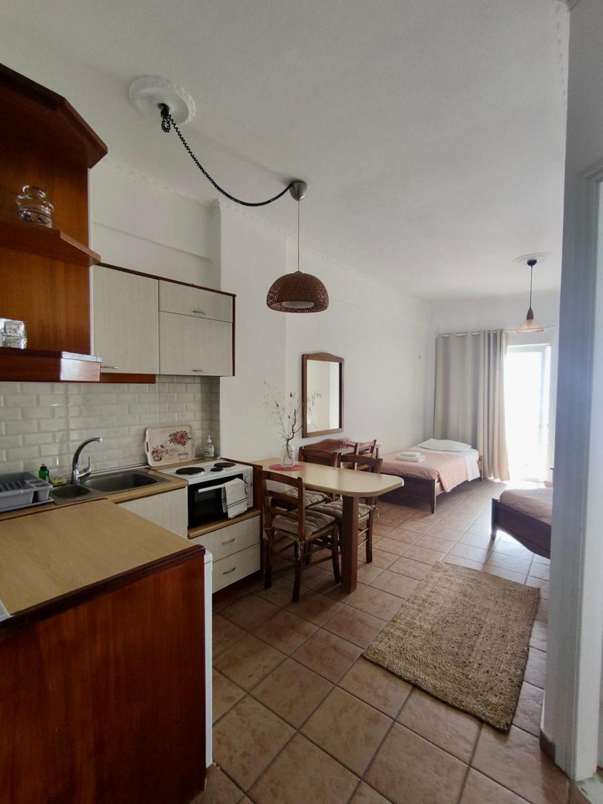 Nereides Apartments Agios Gordios  Exteriör bild
